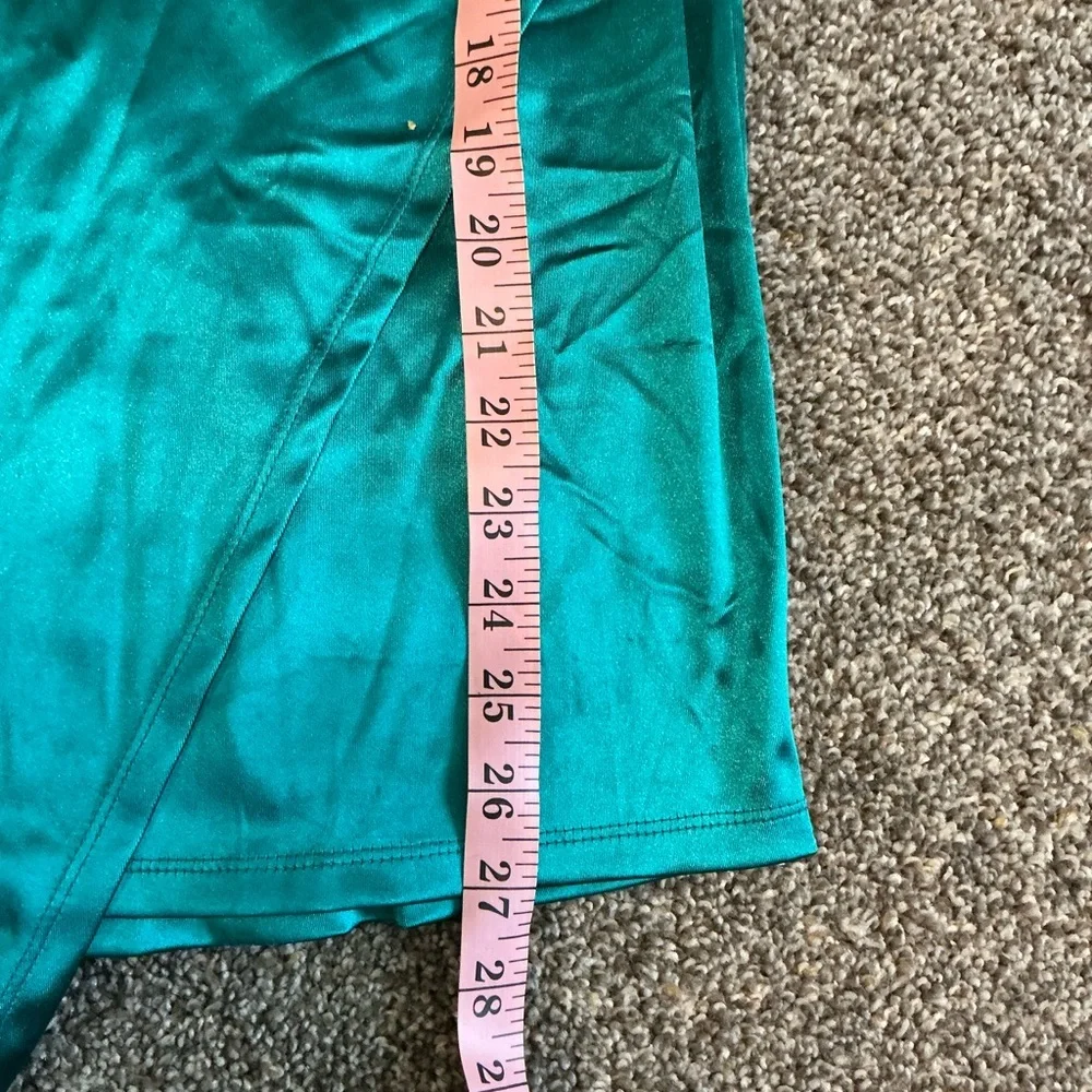 🩷Rue21 Emerald Satin Spaghetti Strap Dress - Picture 4 of 4